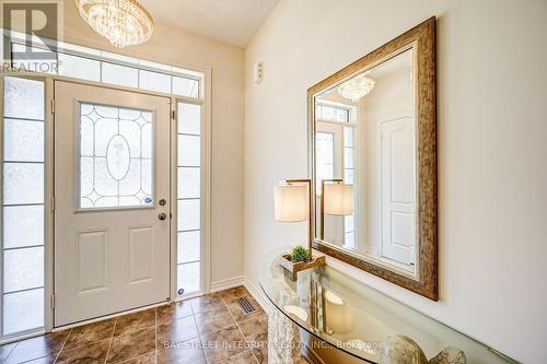 537 STREAM CRESCENT , Oakville, Ontario L6M 1N7 2