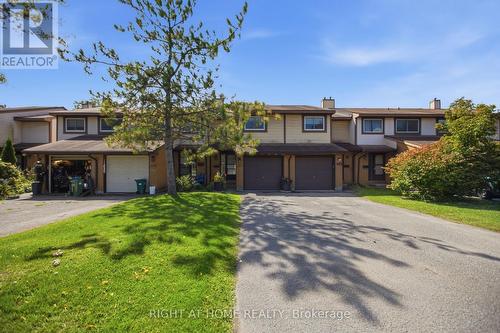 8 - 107 CASTLEFRANK ROAD  Ottawa, ON K2L 2Y1