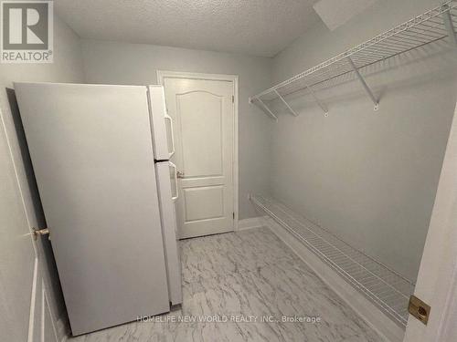 (BSMT) - 63A ROOSEVELT DRIVE , Richmond Hill, Ontario L4C 6V2 4