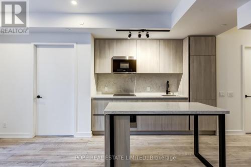 806 - 108 PETER STREET , Toronto, Ontario M5V 0W2 3