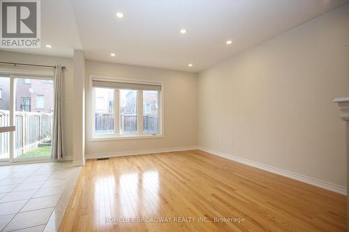 21 BARLI CRESCENT , Vaughan, Ontario L6A 4L4 3