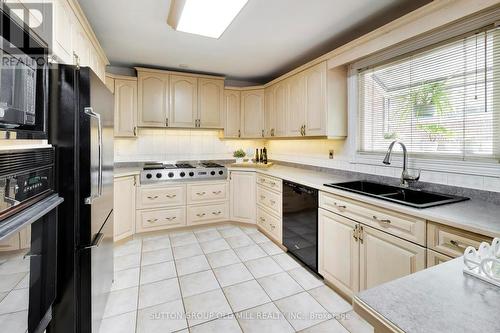 251 Chalfield Lane, Mississauga, ON 