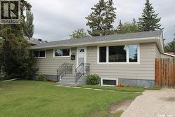 403 RUTH STREET E  Saskatoon, SK S7J 0L3