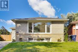 60 BRIDESBURG DRIVE Toronto, ON M9R 2K8