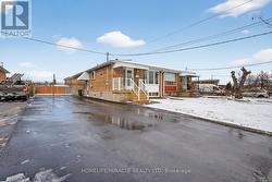 18 RUBYDALE GARDENS Toronto, ON M9L 1B9