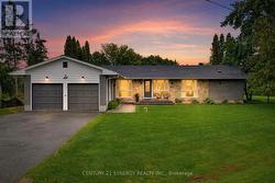10 HONEY GABLES DRIVE Ottawa, ON K1V 1H5