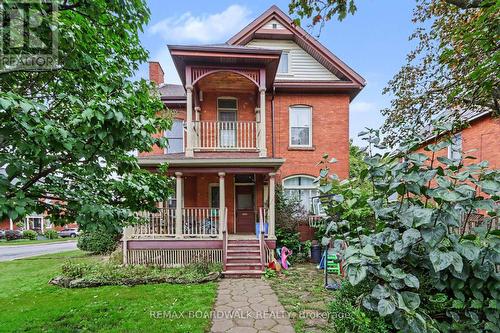 10 GLEN AVENUE  Smiths Falls, ON K7A 1R9