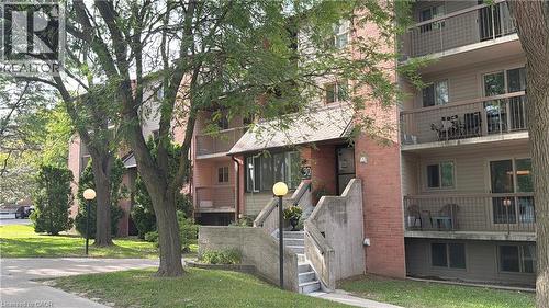 30 HICKORY Street E Unit# 115 , Waterloo, Ontario N2J 4L4 2