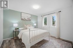 Primary bedroom - 