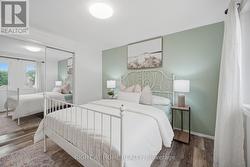 Primary bedroom - 