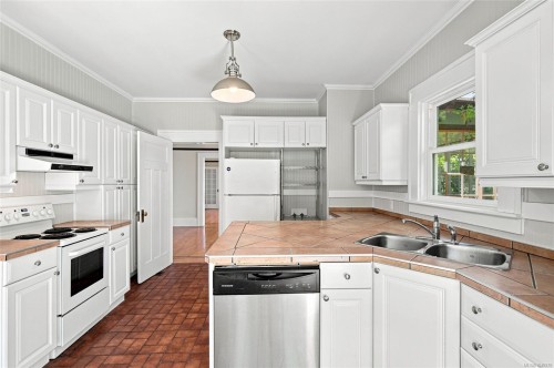 135 Townsite Rd, Nanaimo, BC 