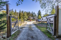 877 Hutchinson Rd Cobble Hill, BC V0R 1L0