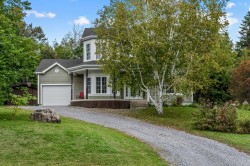 12 Ch. du Harfang-des-Neiges  Stoneham-Et-Tewkesbury, QC G3C 0T2