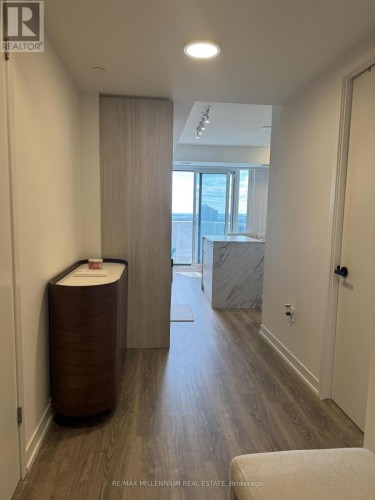 3011 - 195 COMMERCE STREET , Vaughan, Ontario L4K 0P9 4