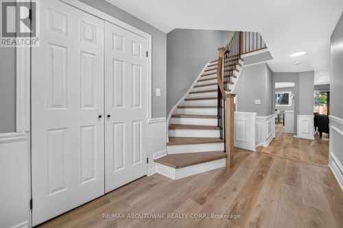 4353 Sawmill Valley Drive, Mississauga, ON 