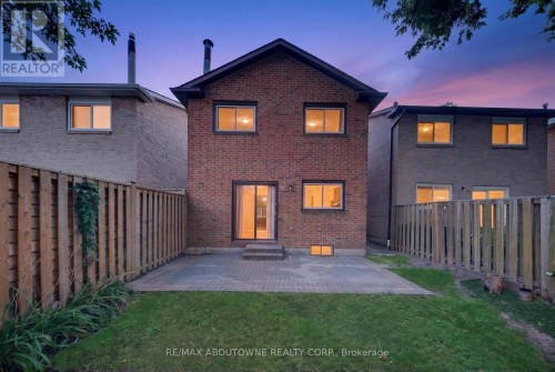 4353 Sawmill Valley Drive, Mississauga, ON 