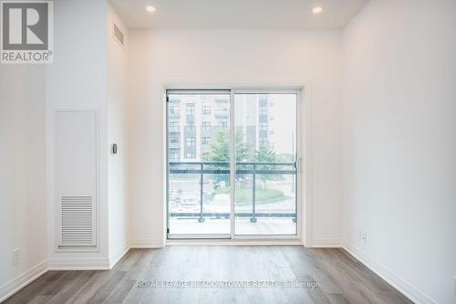 Bright carpet free interior - 205 - 102 Grovewood Common, Oakville, ON 