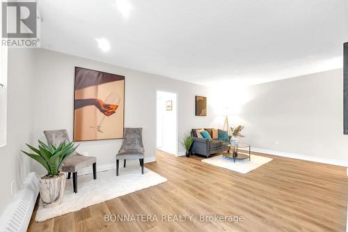 905 - 3065 QUEEN FREDERICA DRIVE  Mississauga, ON L4Y 3A3