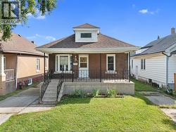 1052 Felix AVENUE Windsor, ON N9C 3L5