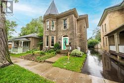 72 PEARL STREET  Brantford, ON N3T 3N7