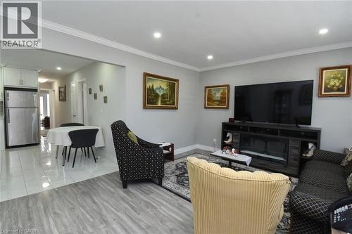 185 N ROSSLYN Avenue  Hamilton, ON L8L 7P8