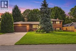 8 NORBERT Place  Kitchener, ON N2K 1E6