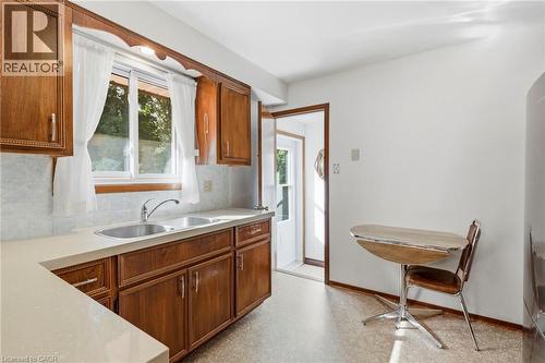 8 Norbert Place, Kitchener, ON 
