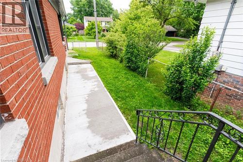 30 Proctor Avenue, Brantford, ON 