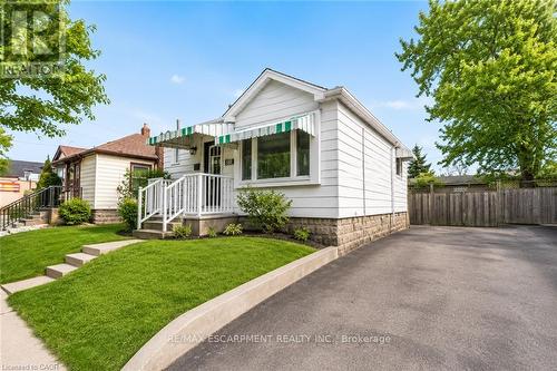 501 UPPER WELLINGTON STREET , Hamilton, Ontario L9A 3P6 2