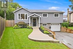 2372 CAYUGA COURT  Burlington (Brant Hills), ON L7P 3L5