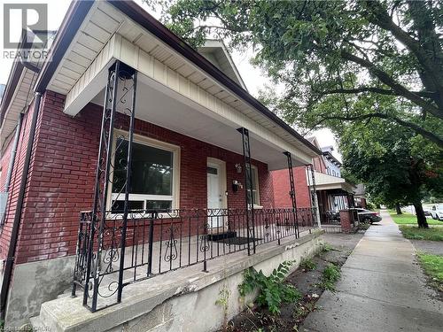 36 PEARL Street , Brantford, Ontario N3T 3N6 2