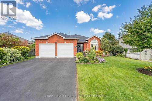 32 STANLEY STREET  Barrie, ON L4M 6V6