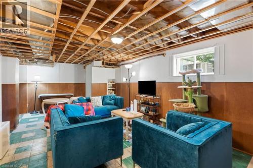 44 Green Meadow Road, Hamilton, ON 