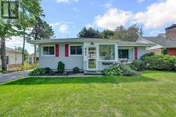421 BLOOMFIELD MAIN STREET  Prince Edward County (Bloomfield Ward), ON K0K 1G0