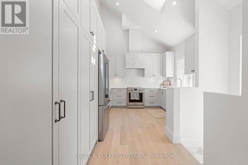 71 Thomas Street, Ottawa, ON 