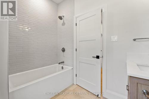 35 Mackay Street, Ottawa, ON 