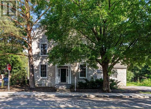 35 Mackay Street, Ottawa, ON 