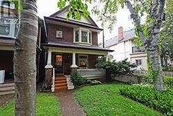 68 ELMER AVENUE  Toronto, ON M4L 3R7