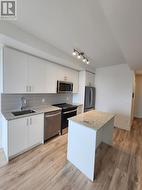 1404 - 335 WHEAT BOOM DRIVE Oakville, ON L6H 7Y1
