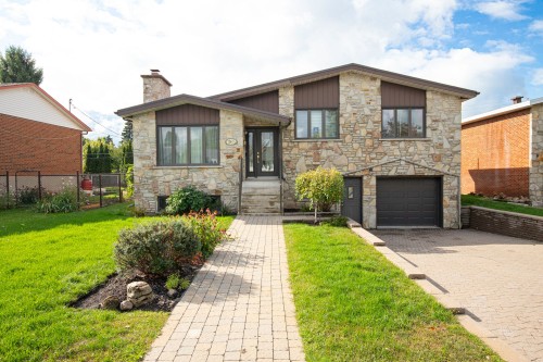 1165 Rue Poirier  Brossard, QC J4W 2A8