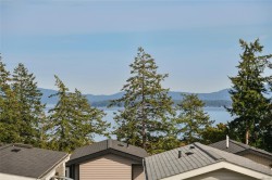 #520-747 Old Place Rd Central Saanich, BC V8M 0C3
