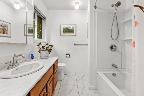 1070 Simmons Road, Creston, BC 