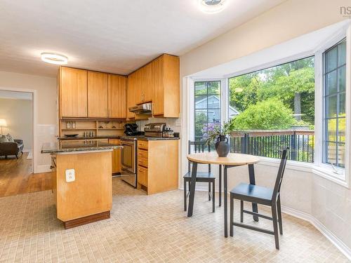 985 Beaufort Avenue, Halifax, NS 