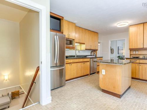 985 Beaufort Avenue, Halifax, NS 
