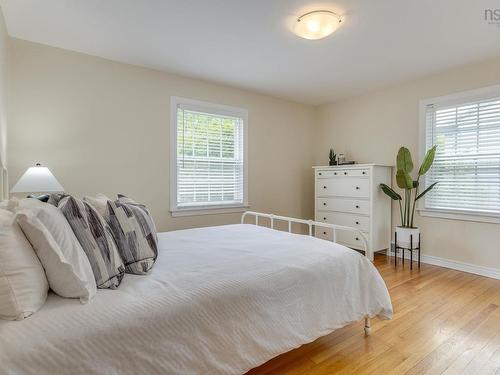 985 Beaufort Avenue, Halifax, NS 