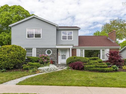 985 Beaufort Avenue, Halifax, NS 