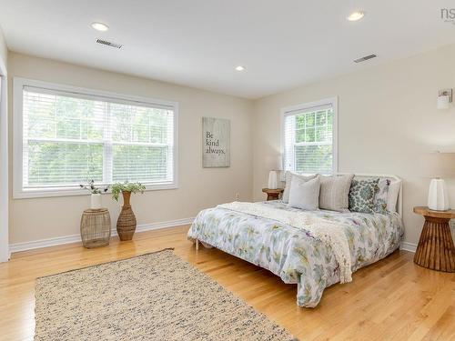 985 Beaufort Avenue, Halifax, NS 