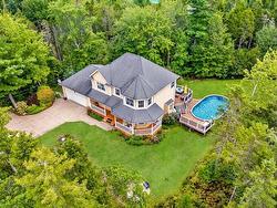 259 Henry Avenue Fall River, NS B2T 0C2