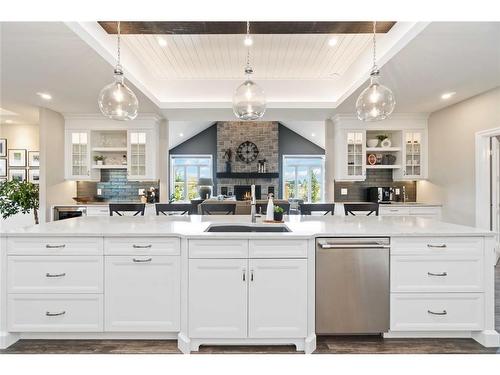 4043 Van Bree Drive, Plympton-Wyoming, ON 