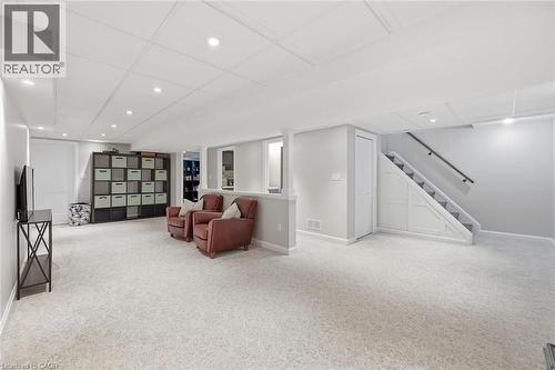 2120 Cavendish Drive, Burlington, ON 
